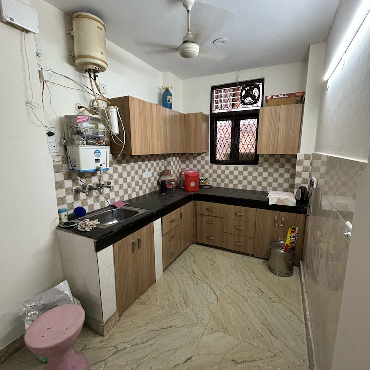 Kitchen, kotla mubarakpur 3 Bedroom 1200 Sq.Ft. Builder Floor In Kotla Mubarakpur Delhi 9100341