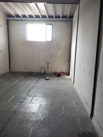 Room in  Warehouse at Barc – for Rent