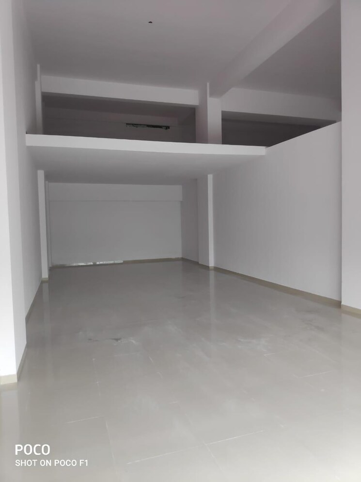 Room, duville-riverdale Commercial Shop 2300 Sq.Ft. In Kharadi Pune 9100353