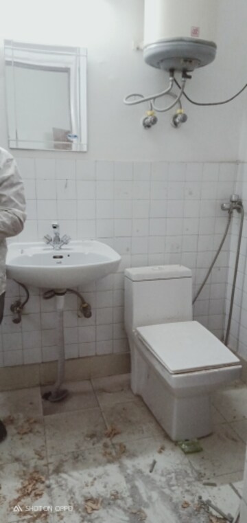 Bathroom in 3.5 BHK Apartment at DDA Rosewood Apartments, Vasant Kunj – for Rent