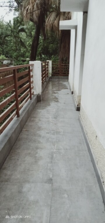 Balcony in 3.5 BHK Apartment at DDA Rosewood Apartments, Vasant Kunj – for Rent