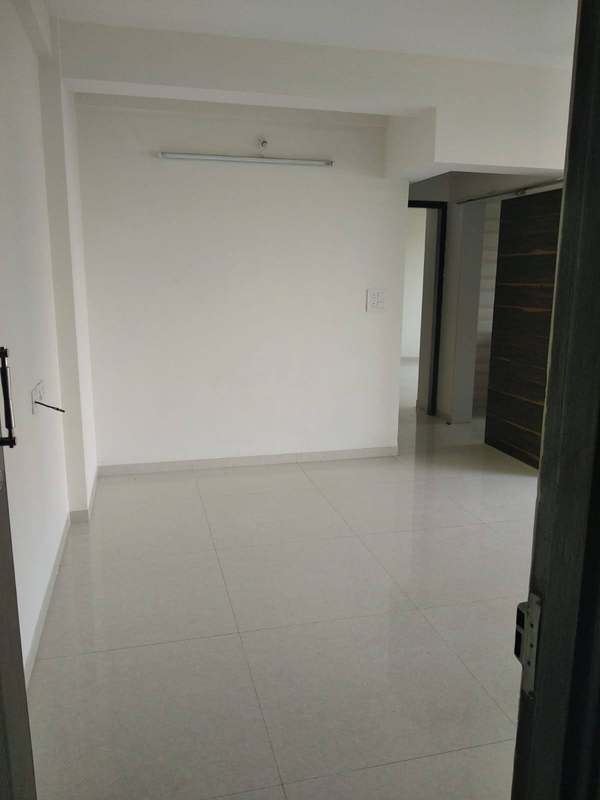 1 BHK Apartment For Rent in Gurukrupa Marina Enclave