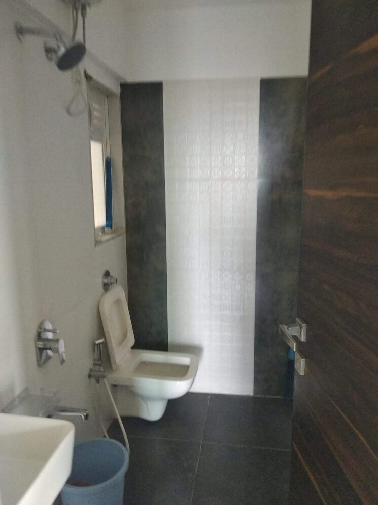 Bathroom, gurukrupa-marina-enclave 1 Bedroom 750 Sq.Ft. Apartment In Malad West Mumbai 9100382
