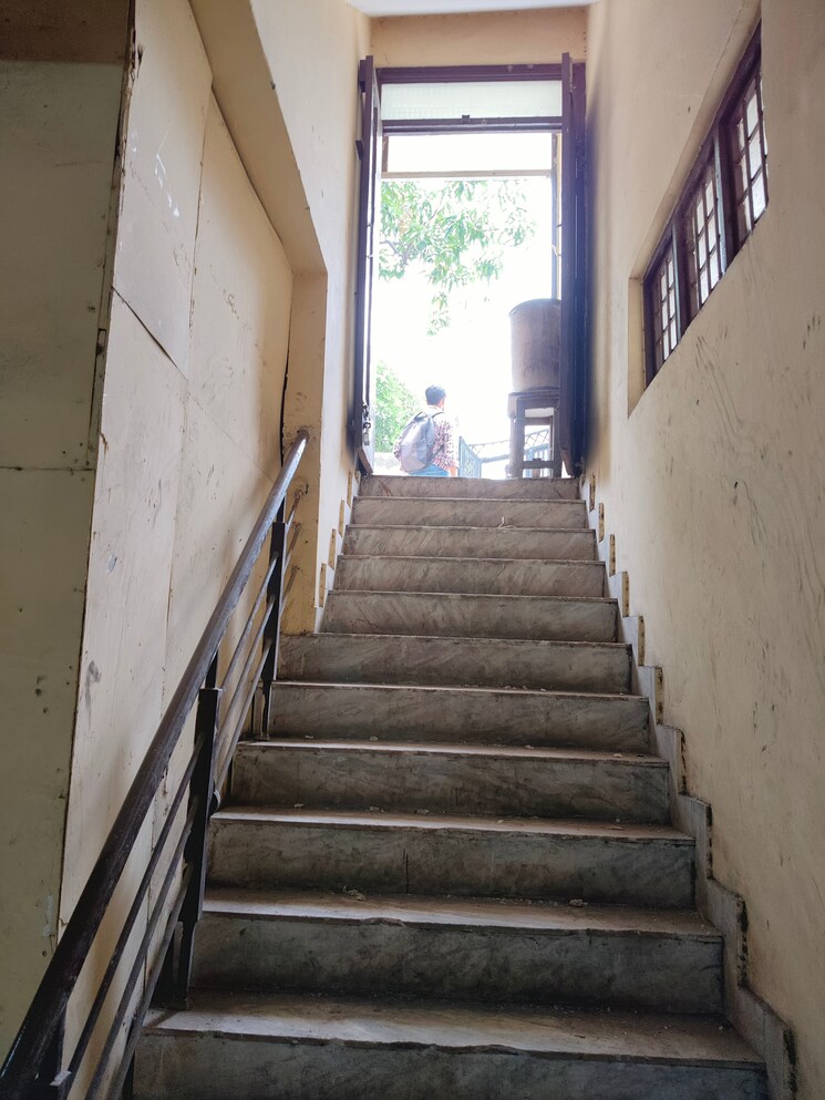 Balcony, sector 63 Commercial Warehouse 1600 Sq.Yd. In Sector 63 Noida 9100391