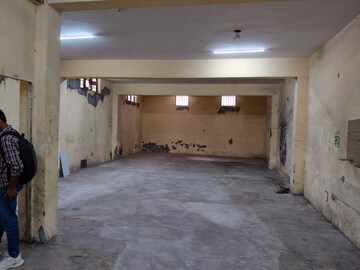 Room in  Warehouse at Sector 63 – for Rent