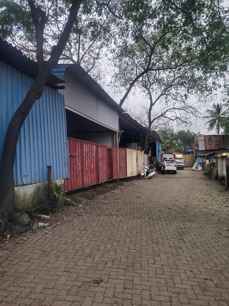 Exterior View, chembur Commercial Warehouse 900 Sq.Yd. In Chembur Mumbai 9100387