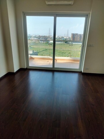 3 BHK Apartment For Rent in Godrej Woods, Sector 43