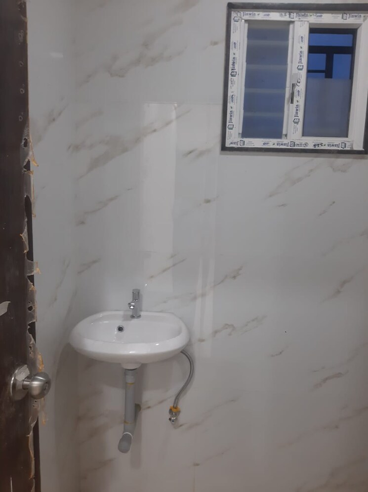 Bathroom, shree nagar 3 Bedroom 1600 Sq.Ft. Apartment In Shree Nagar Nagpur 9100421