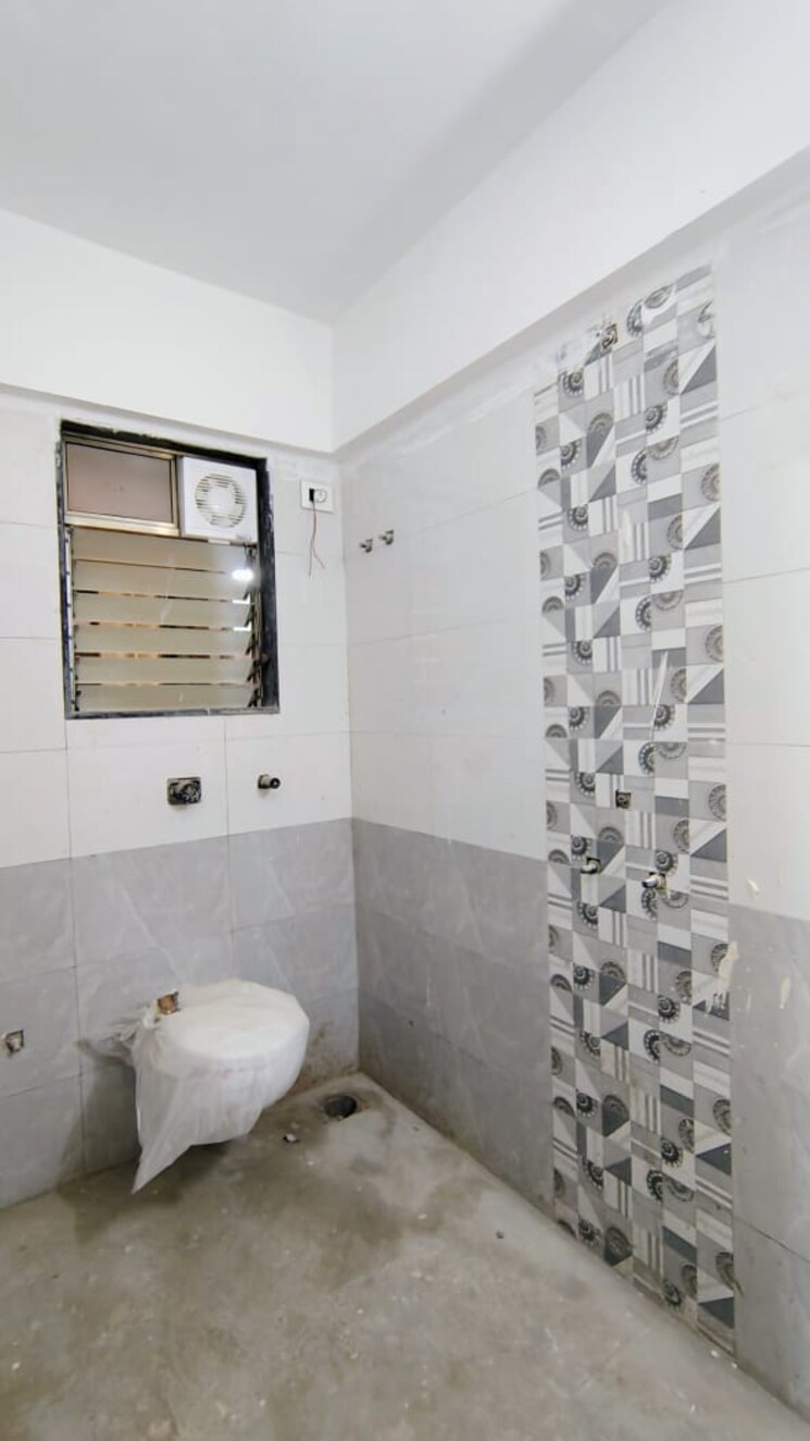Bathroom, mahindra-vivante 3 Bedroom 1189 Sq.Ft. Apartment In Andheri East Mumbai 9100427