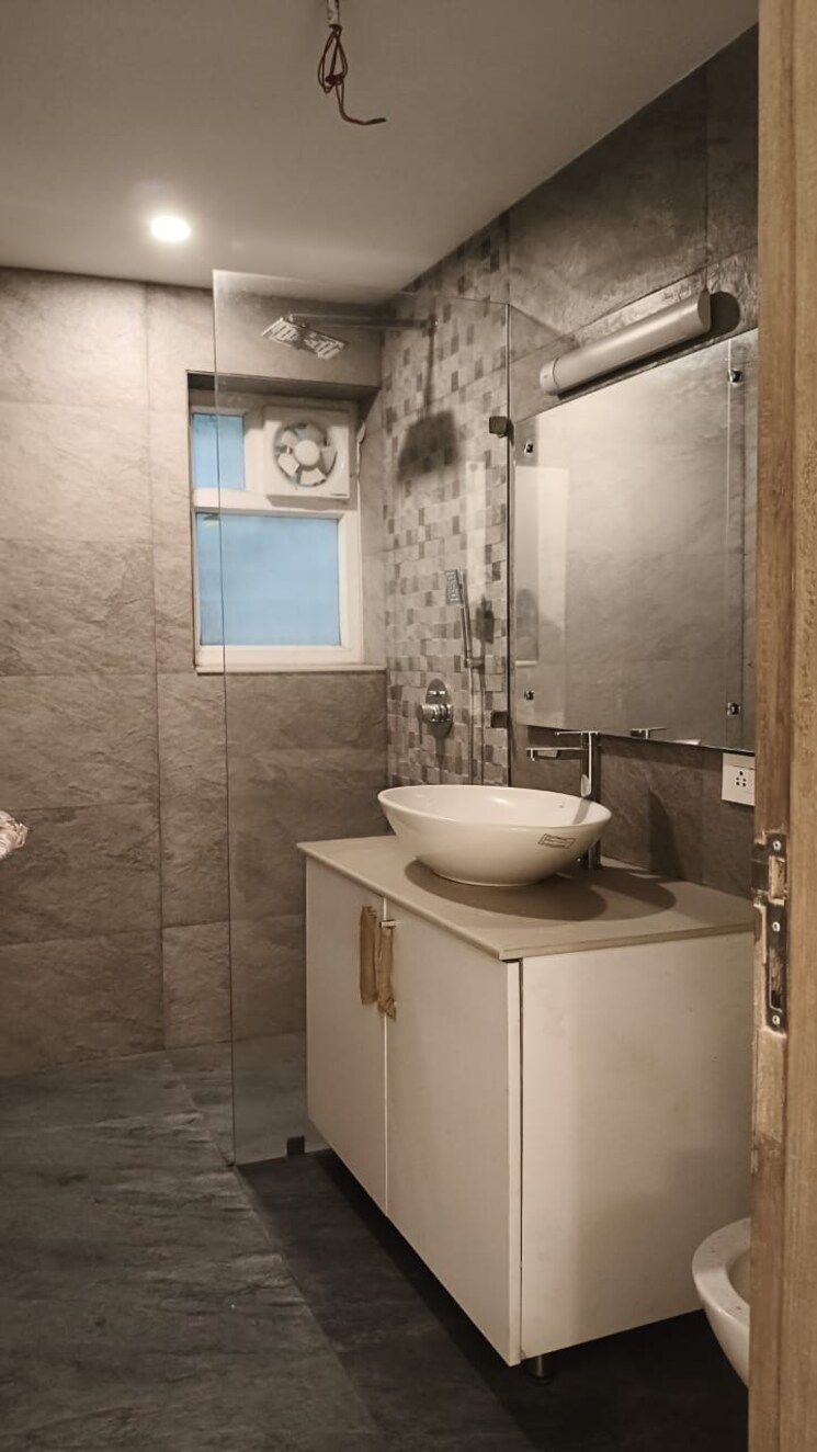 Bathroom, anand niketan 3.5 Bedroom 2400 Sq.Ft. Builder Floor In Anand Niketan Delhi 9100440