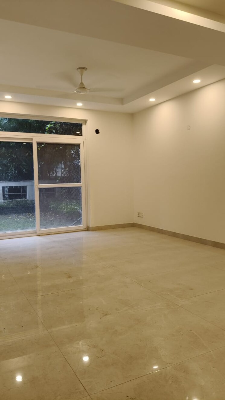 Room, anand niketan 3.5 Bedroom 2400 Sq.Ft. Builder Floor In Anand Niketan Delhi 9100440