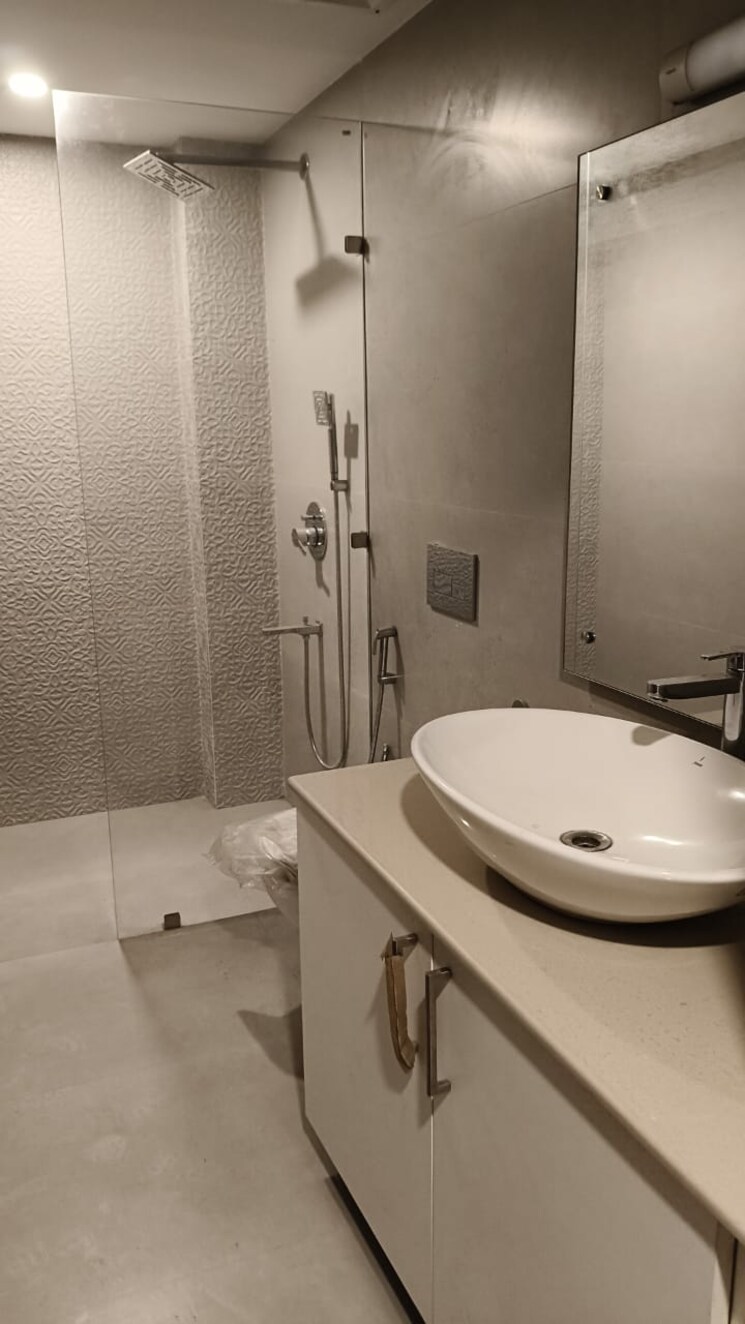 Bathroom, anand niketan 3.5 Bedroom 2400 Sq.Ft. Builder Floor In Anand Niketan Delhi 9100440
