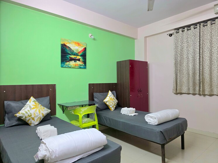 Bedroom, maruthi nagar Pg For Boys & Girls In Maruthi Nagar 8782541
