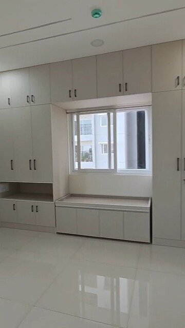 Room in 3 BHK Apartment at Prestige Tranquil, Kokapet – for Rent