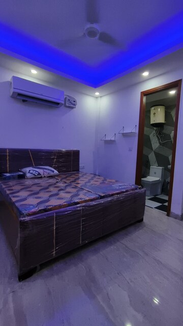 Master Bedroom in 3 BHK Builder Floor at Saket – for Rent