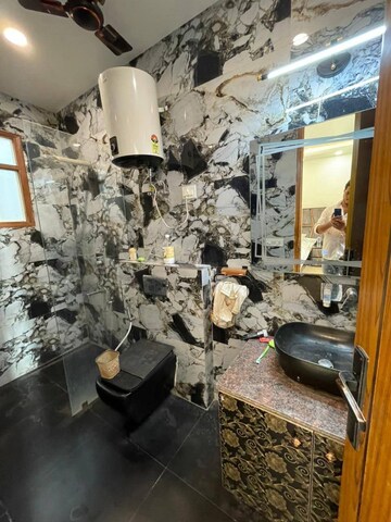 Bathroom in 2 BHK Builder Floor at Saket – for Rent
