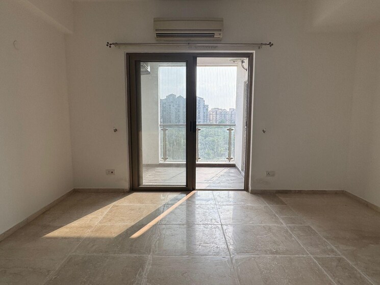 Room, tgb-meghdutam 4 Bedroom 3350 Sq.Ft. Apartment In Sector 50 Noida 9100514