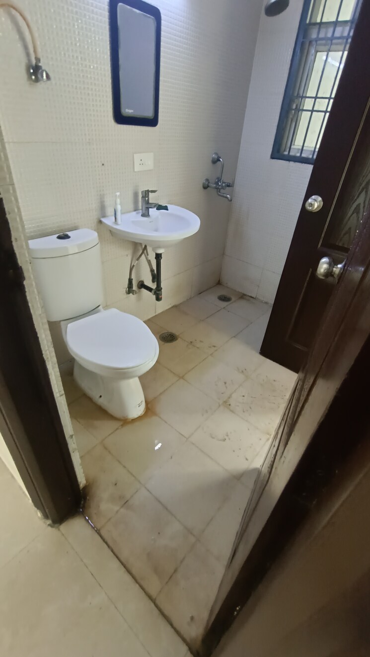 Bathroom, aditya-urban-casa 2 Bedroom 875 Sq.Ft. Apartment In Sector 78 Noida 9100521