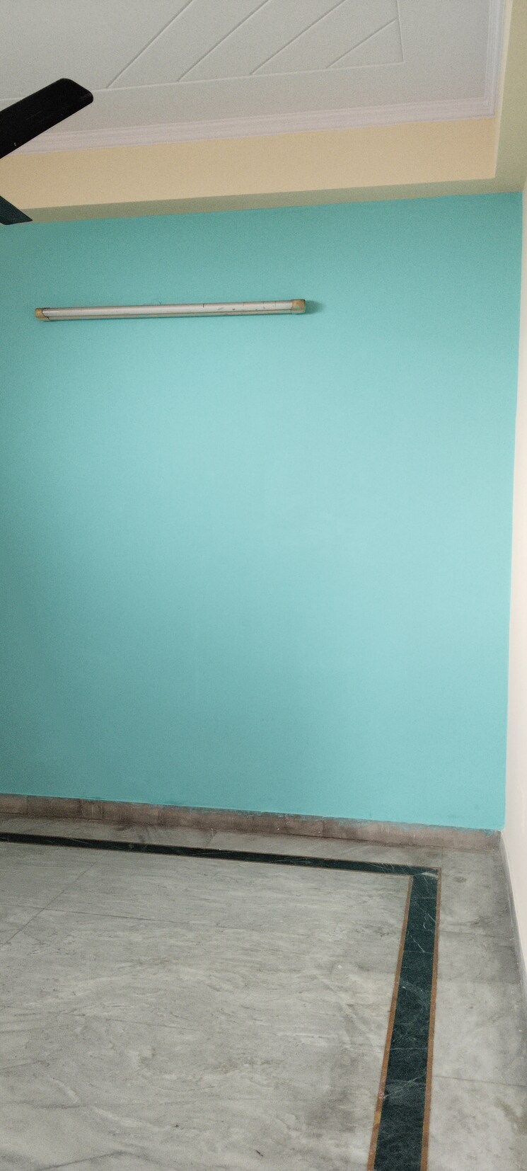 undefined, kavi nagar block j 3.5 Bedroom 1800 Sq.Ft. Builder Floor In Kavi Nagar Block J Ghaziabad 9100520