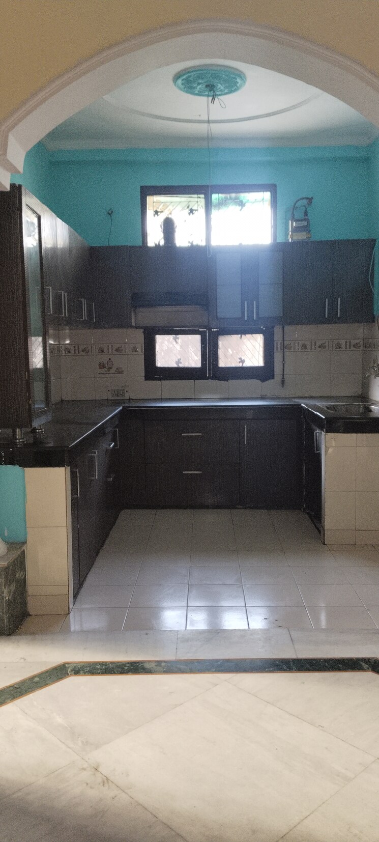 Kitchen, kavi nagar block j 3.5 Bedroom 1800 Sq.Ft. Builder Floor In Kavi Nagar Block J Ghaziabad 9100520