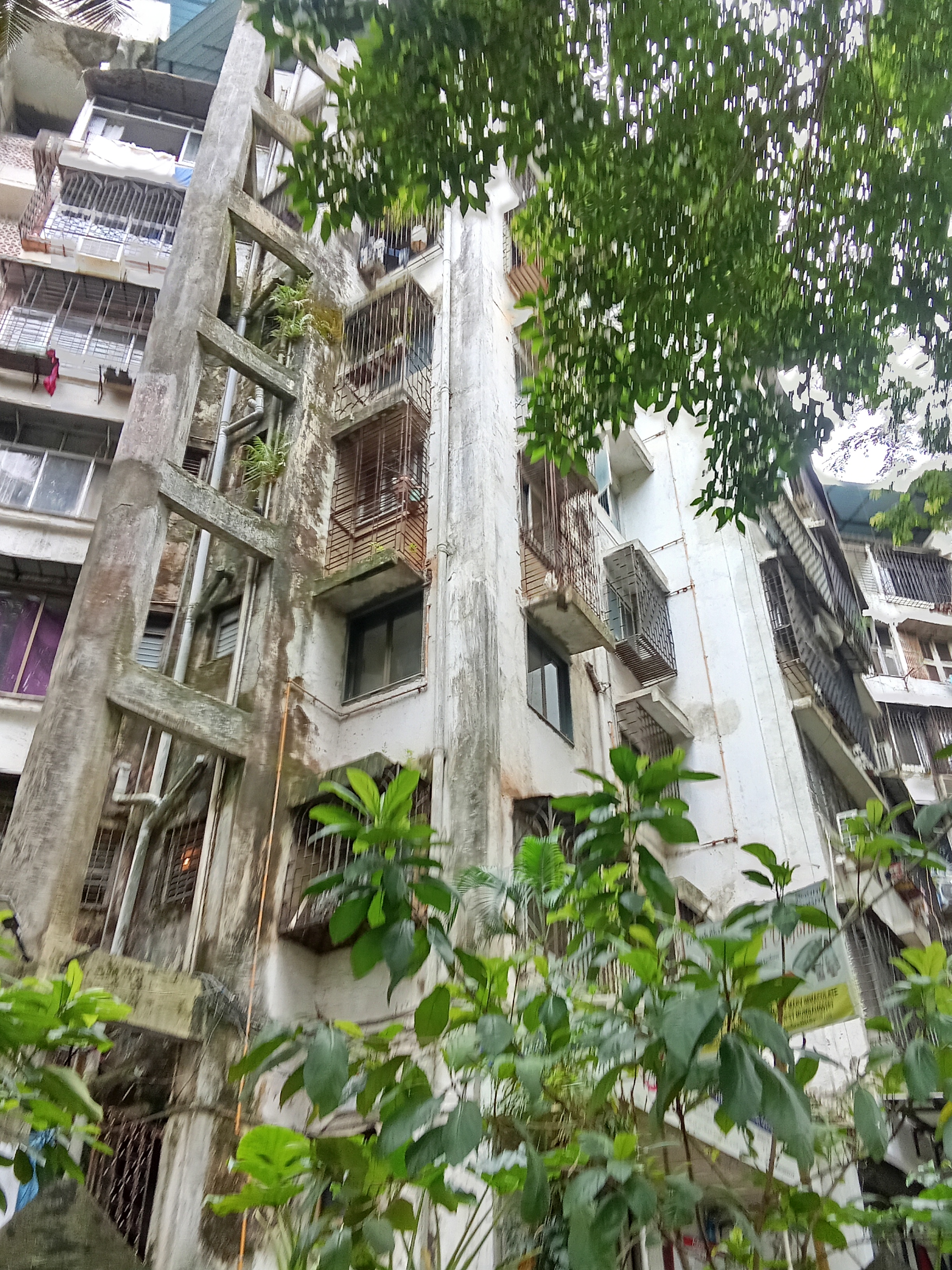 1 RkApartment For Rent in High Rise Apartments