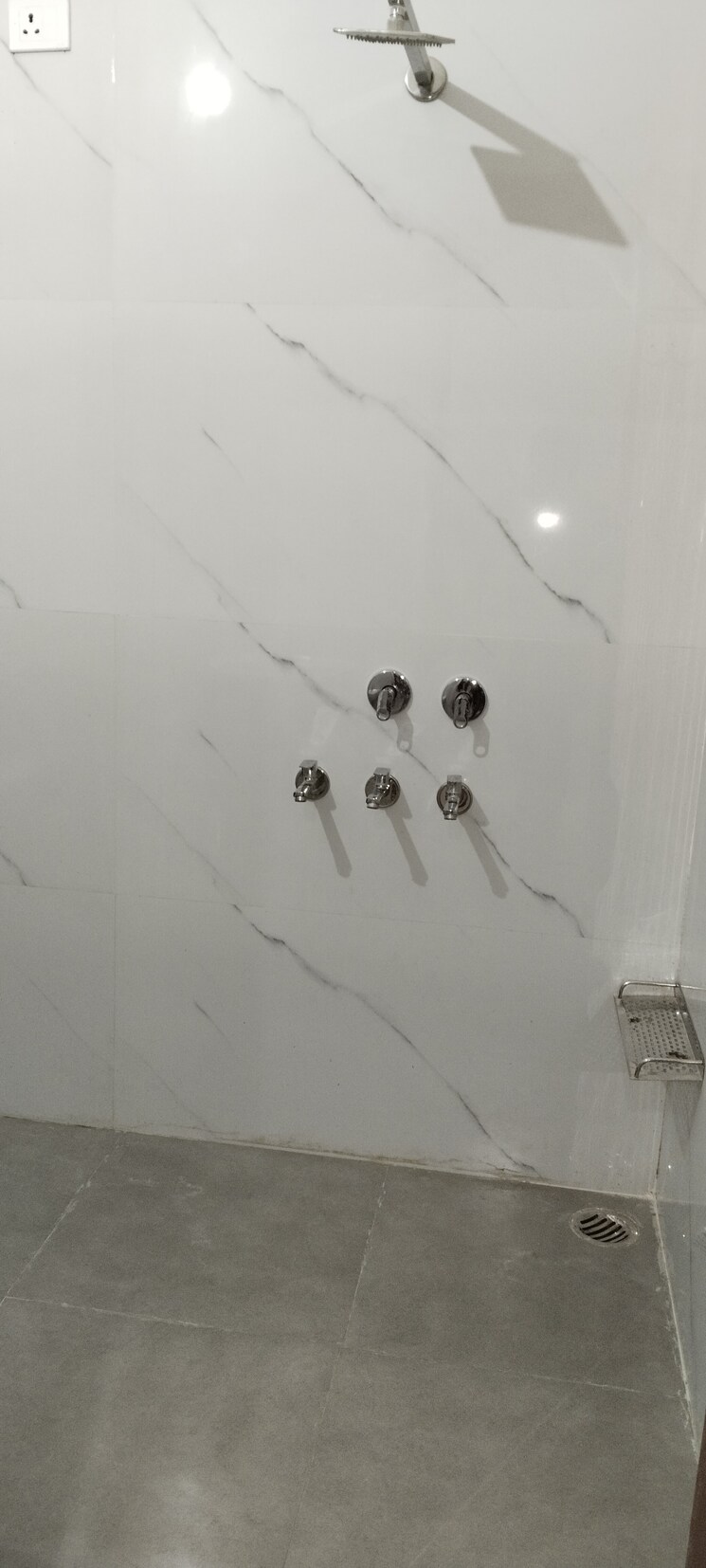 Bathroom, h block shastri nagar 3.5 Bedroom 2000 Sq.Ft. Builder Floor In H Block Shastri Nagar Ghaziabad 9100531