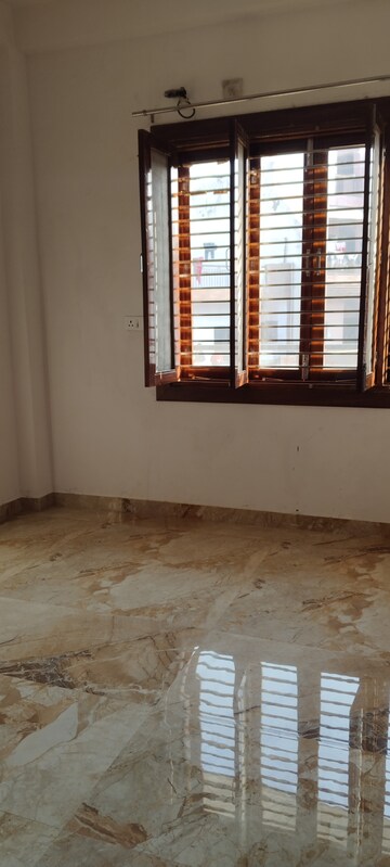 Room in 3.5 BHK Builder Floor at H Block Shastri Nagar – for Rent