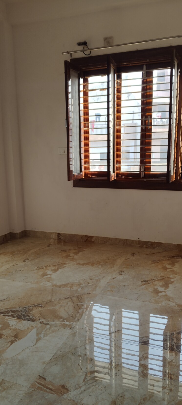 Room, h block shastri nagar 3.5 Bedroom 2000 Sq.Ft. Builder Floor In H Block Shastri Nagar Ghaziabad 9100531