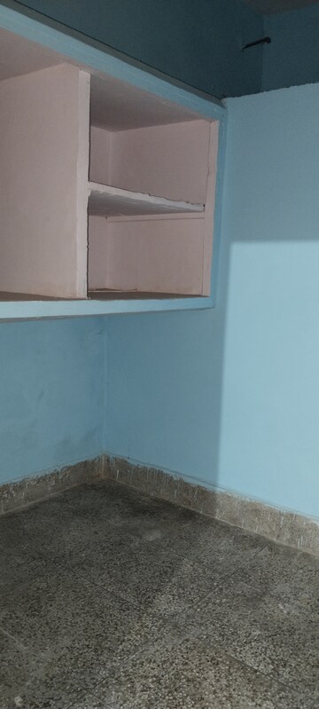 Room in 3 BHK Builder Floor at Kavi Nagar Block H – for Rent