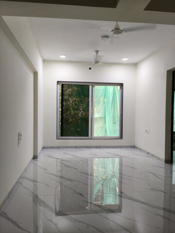 Room in 2 BHK Apartment at Diamond Park, Santacruz East – for Rent