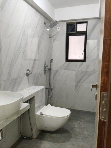Bathroom in 2 BHK Apartment at Diamond Park, Santacruz East – for Rent