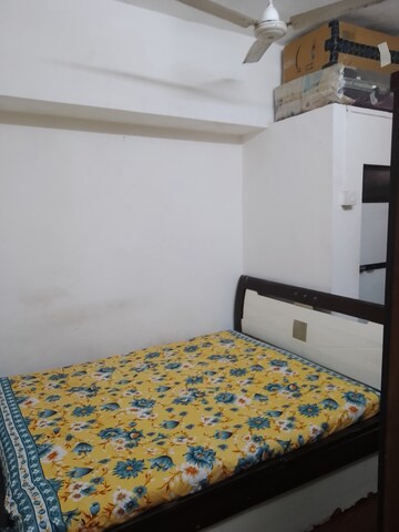 2 BHK Apartment For Rent in Golders Green CHS, Borivali West