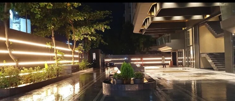 Exterior View, dlh-legacy 3 Bedroom 1280 Sq.Ft. Apartment In Juhu Mumbai 9100583