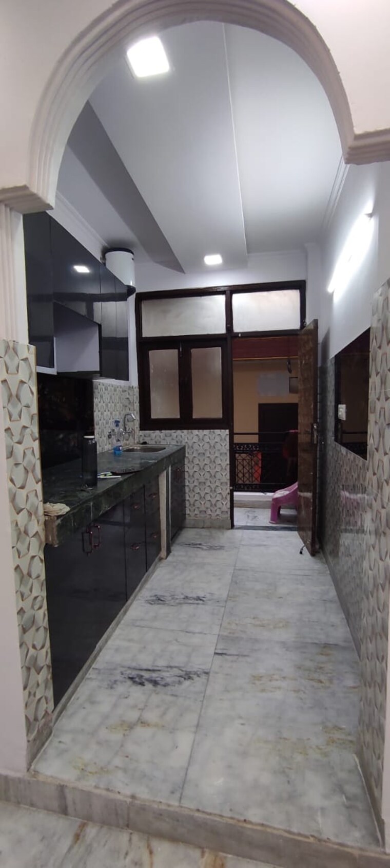 Kitchen, govindpuri 3 Bedroom 900 Sq.Ft. Builder Floor In Govindpuri Delhi 9100603