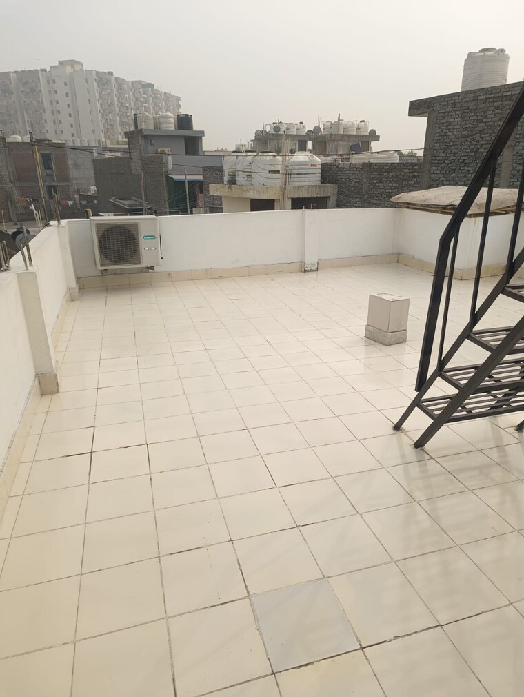 Balcony, govindpuri 2 Bedroom 580 Sq.Ft. Builder Floor In Govindpuri Delhi 9100608
