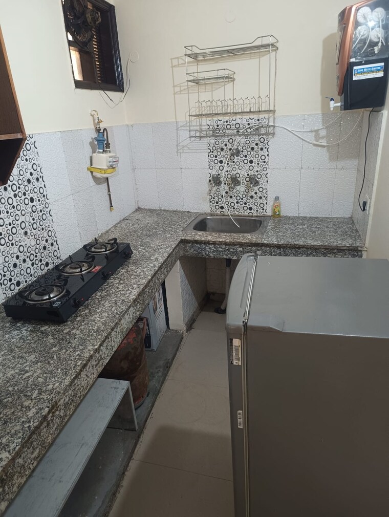 Kitchen, govindpuri 2 Bedroom 580 Sq.Ft. Builder Floor In Govindpuri Delhi 9100608
