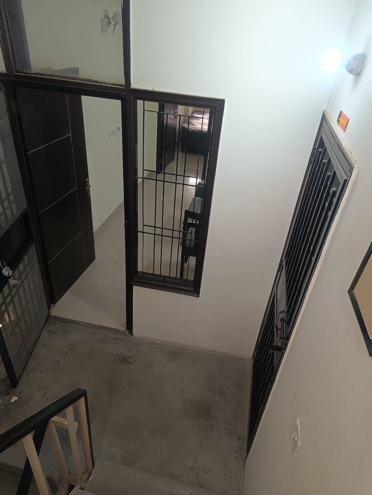 Balcony, govindpuri 2 Bedroom 580 Sq.Ft. Builder Floor In Govindpuri Delhi 9100608