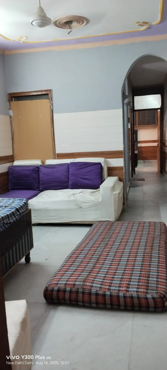 1 BHK Builder Floor For Rent in Govindpuri 