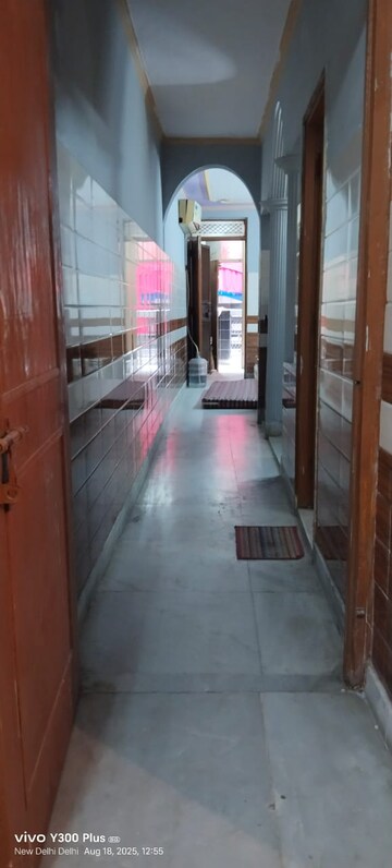 Building Lobby in 1 BHK Builder Floor at Govindpuri – for Rent