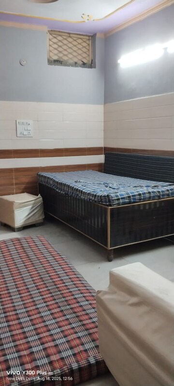 Bedroom in 1 BHK Builder Floor at Govindpuri – for Rent