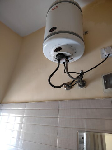 Bathroom in 3 BHK Builder Floor at Sector 44 – for Rent