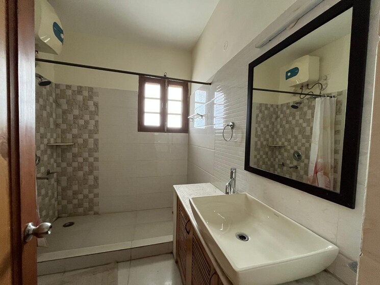 Kitchen, sector 11 4 Bedroom 3500 Sq.Ft. Builder Floor In Sector 11 Chandigarh 9100681