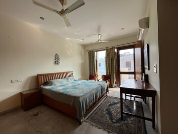 Bedroom in 4 BHK Builder Floor at Sector 11 – for Rent