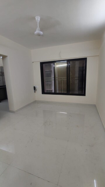 Room in 1 BHK Apartment at Shree Amizara CHS Malad, Malad West – for Rent