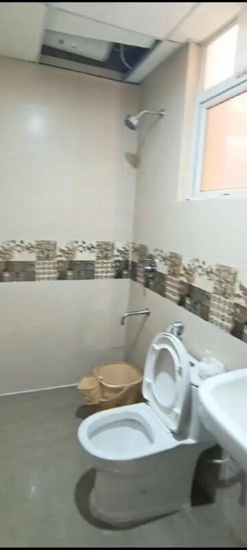 Bathroom in 2.5 BHK Apartment at Signature Global Park 4 and 5, Sohna Sector 36 – for Rent