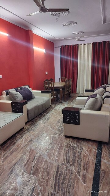 Bedroom in 3.5 BHK Independent House at Sector 39 – for Rent
