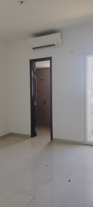 3.5 BHK Builder Floor For Sale in Smart World Orchard, Sector 61