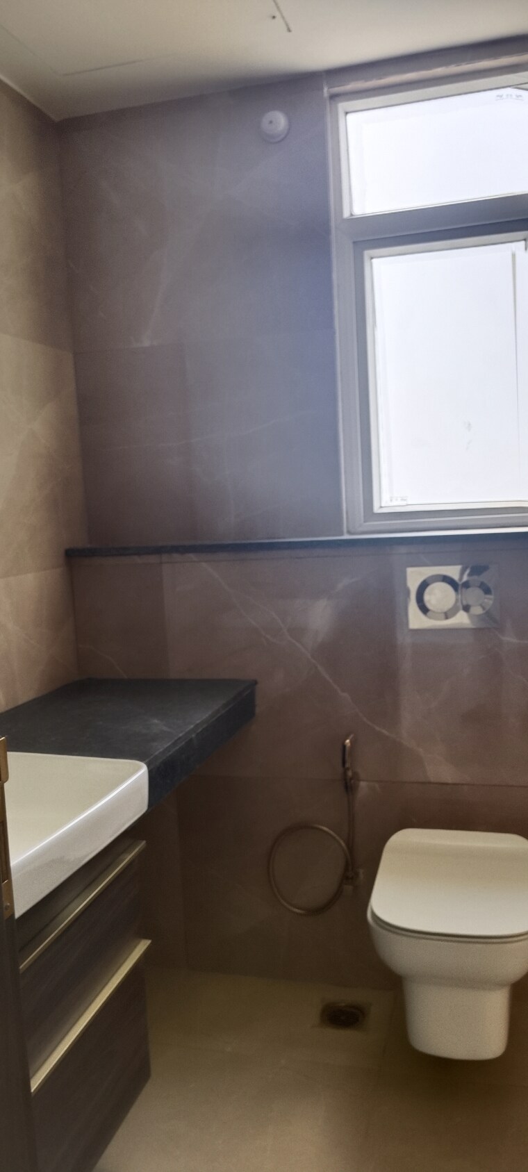 Bathroom, smart-world-orchard 3.5 Bedroom 1720 Sq.Ft. Builder Floor In Sector 61 Gurgaon 9100730