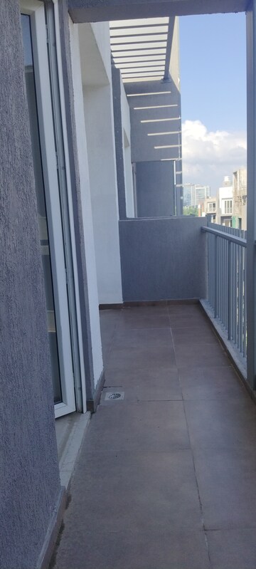 Balcony in 3.5 BHK Builder Floor at Smart World Orchard, Sector 61 – for Rent