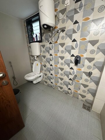 Team Area in 1 BHK Apartment at Koregaon Park – for Rent